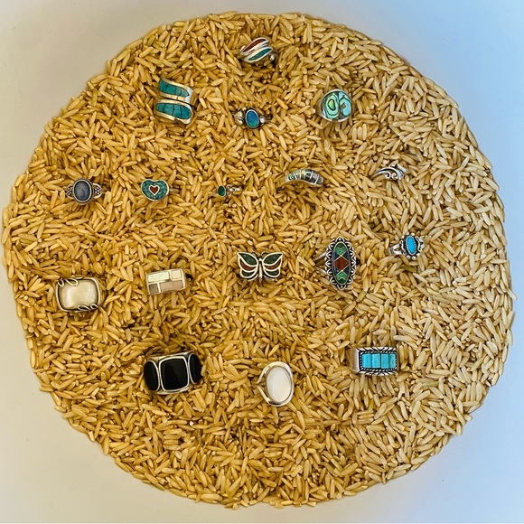 Southwestern Style Sterling Silver Turquoise & Red Coral Chip Inlay Heart Ring - Picture 13 of 13